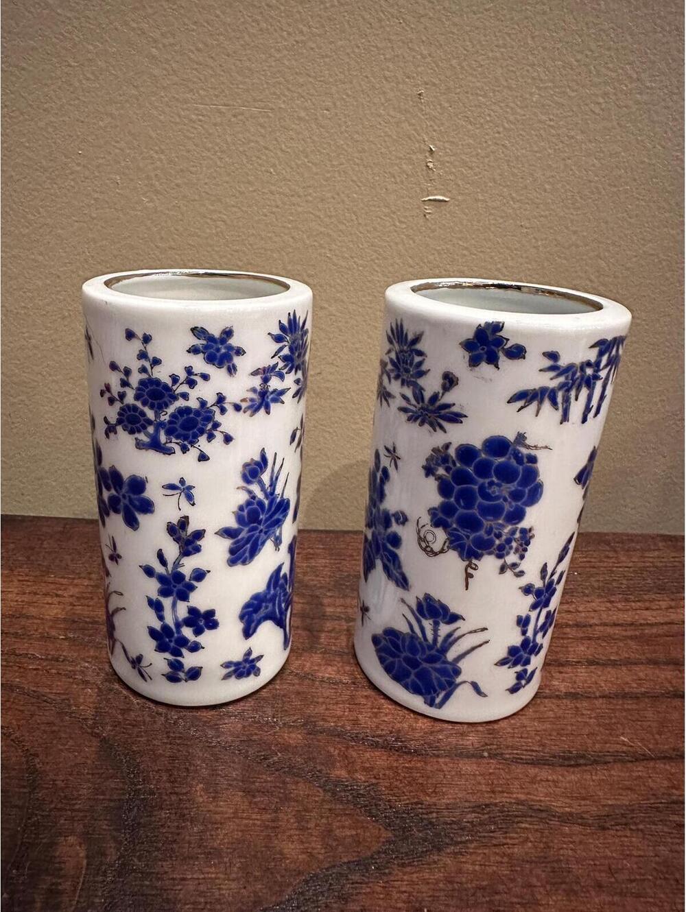 Vintage Chinese Porcelain Ceramic Blue White Floral Vase Brush Pot Pair 4.5”